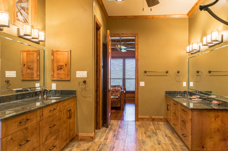 The Best Bathroom Remodeling Contractors in San Antonio Before