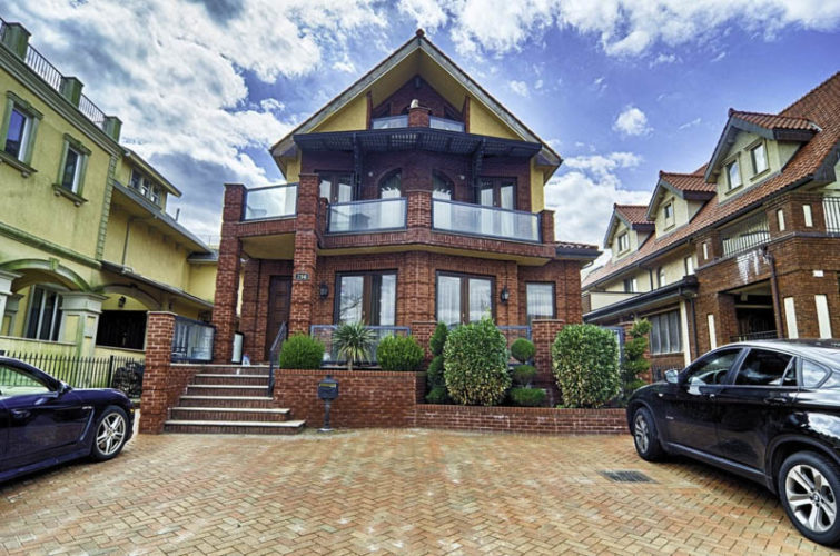 Photo inspiration: Visual Reference: The Best Custom Home Builders In New York City
